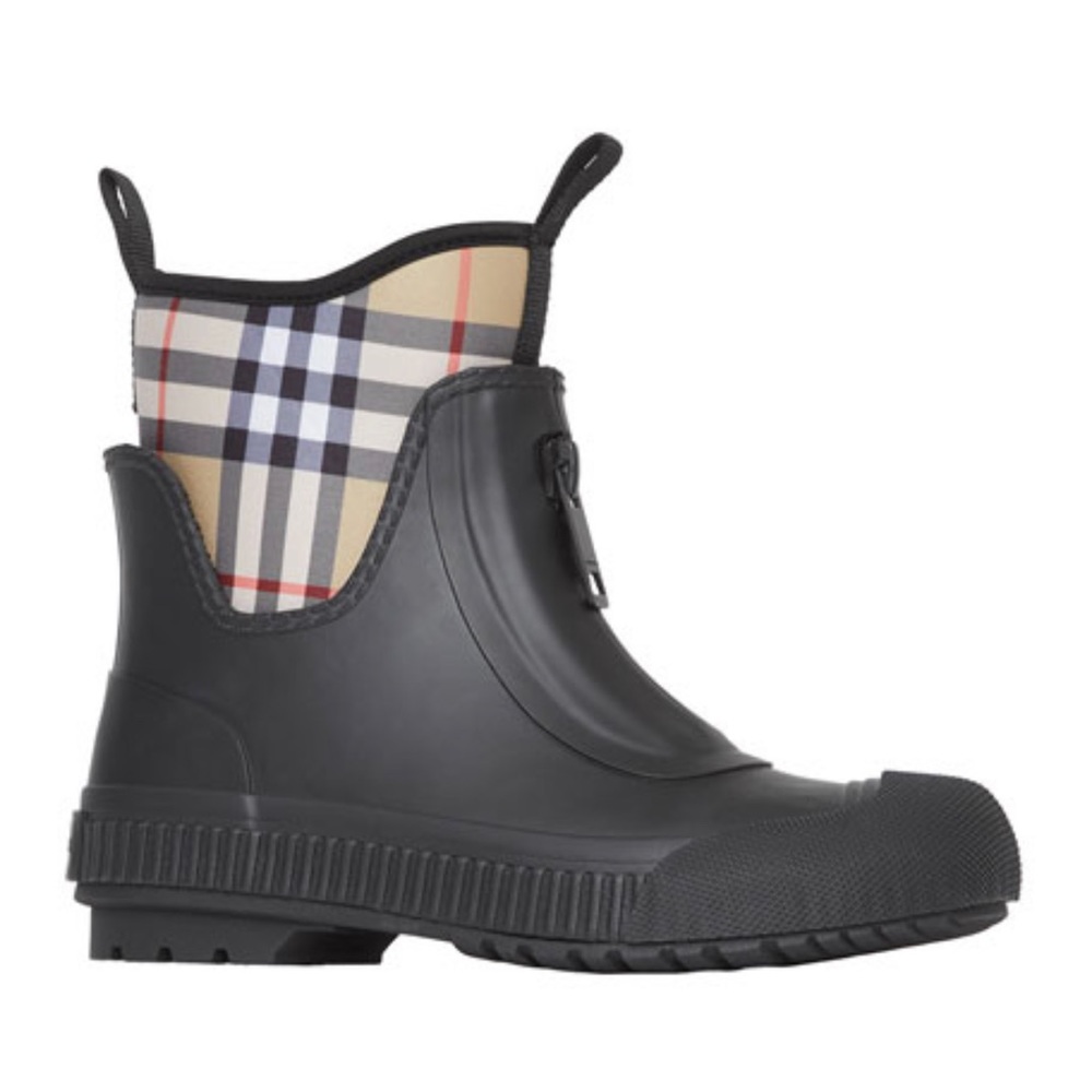 Authentic Burberry London England rain boots